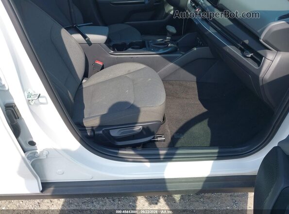 3KPFT4DE7SE201368 2025 KIA K4 Белый Вид салона спереди