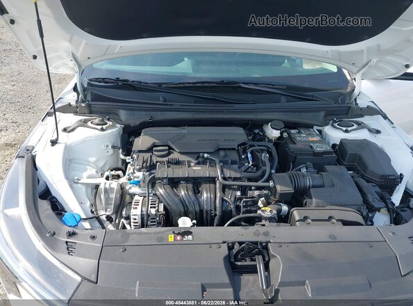 3KPFT4DE7SE201368 2025 KIA K4 Белый Вид сзади