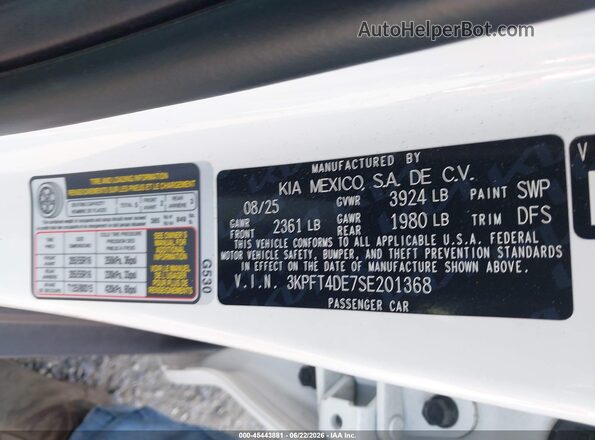 3KPFT4DE7SE201368 2025 KIA K4 Белый Вид подкапотного пространства