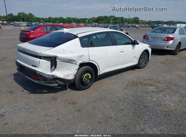3KPFT4DE7SE201368 2025 KIA K4 Белый Задняя правая четверть