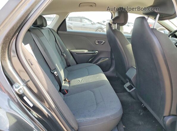 3KPFT4DE8SE068555 2025 KIA K4 Charcoal უკანა სავარძლების ხედი