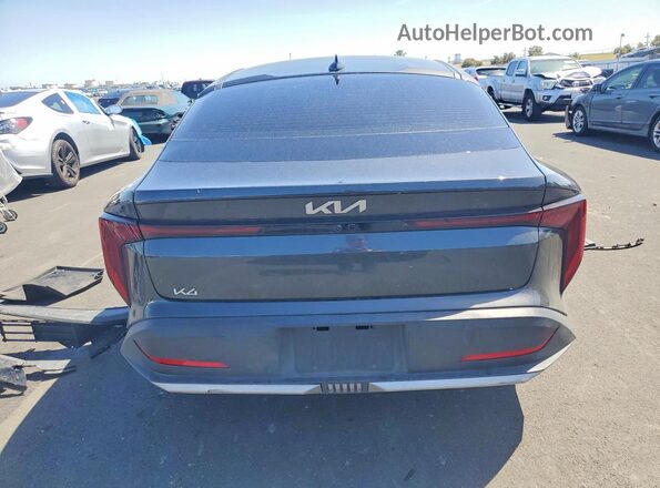 3KPFT4DE8SE161950 2025 KIA K4 Gray უკანა ხედი