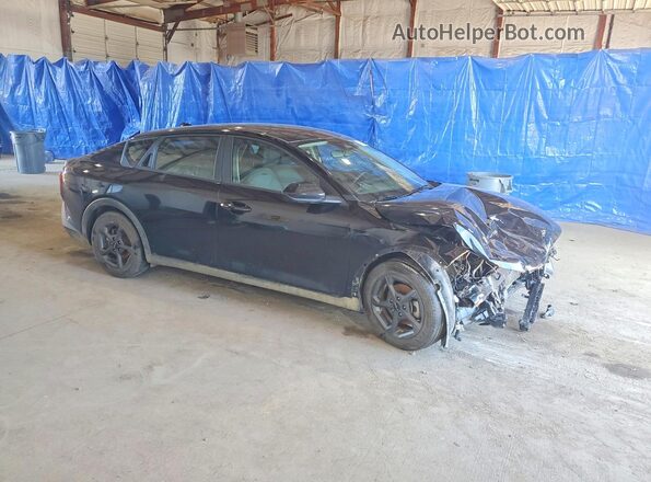3KPFT4DE8SE170261 2025 KIA K4 Black Front right