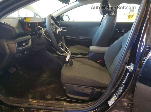 3KPFT4DE8SE170261 2025 KIA K4 Black Front interior view