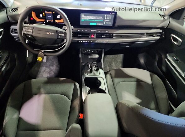 3KPFT4DE9TE321013 2026 KIA K4 Gray 