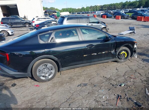 3KPFT4DEXSE040837 2025 KIA K4 Black Вид спереду