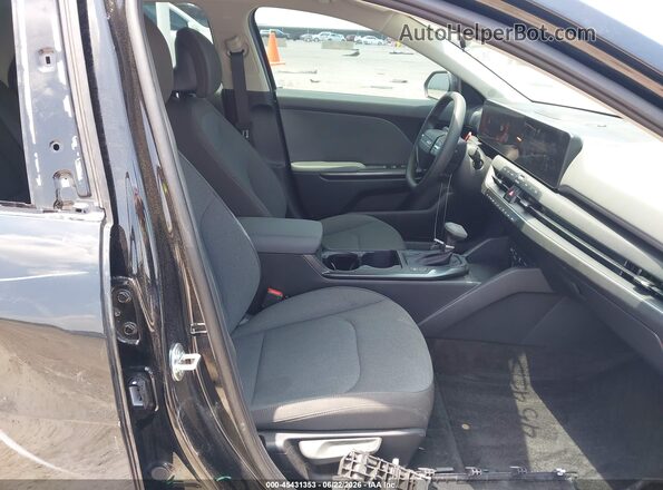 3KPFT4DEXSE111146 2025 KIA K4 Black Front interior view