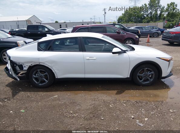 3KPFT4DEXSE144602 2025 KIA K4 White Панорамний вид салону 360°