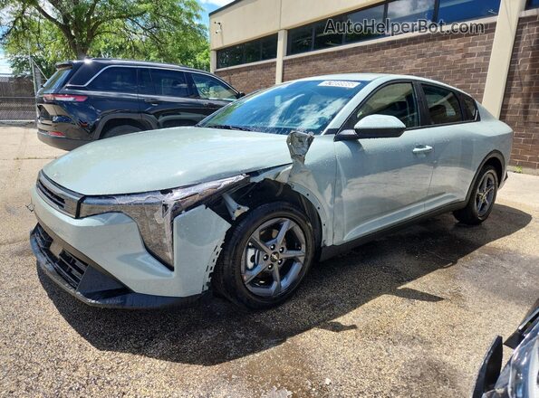 3KPFT4DEXTE323725 2026 KIA K4 Gray VIN կոդի պիտակի տեսք