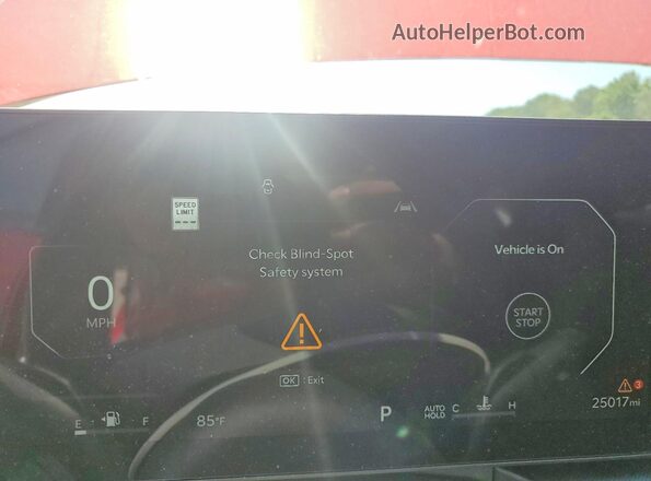 3KPFU4DE1SE005066 2025 KIA K4 Red ხელსაწყოთა პანელის ხედი