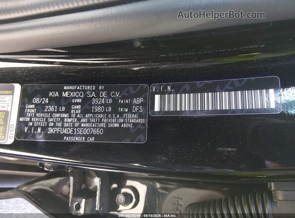 3KPFU4DE1SE007660 2025 KIA K4 Black Vista del compartimento del motor