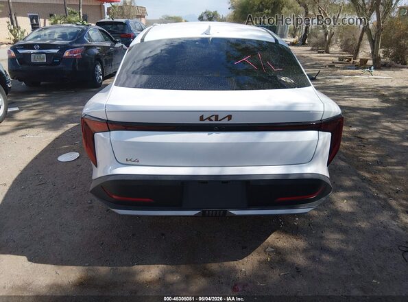 3KPFU4DE3SE083588 2025 KIA K4 White 