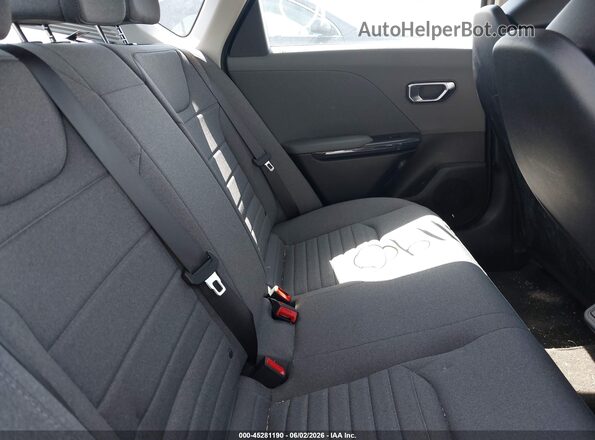 3KPFU4DE3SE163196 2025 KIA K4 Gray Widok naklejki z numerem VIN