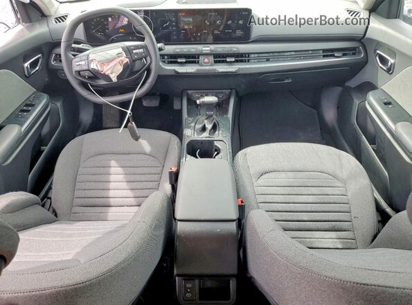3KPFU4DE5SE180730 2025 KIA K4 Silver Առջևի վահանակի տեսք