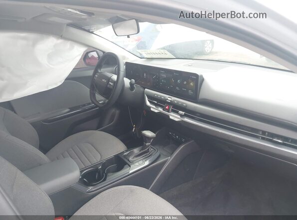3KPFU4DE5SE213841 2025 KIA K4 Light Blue 