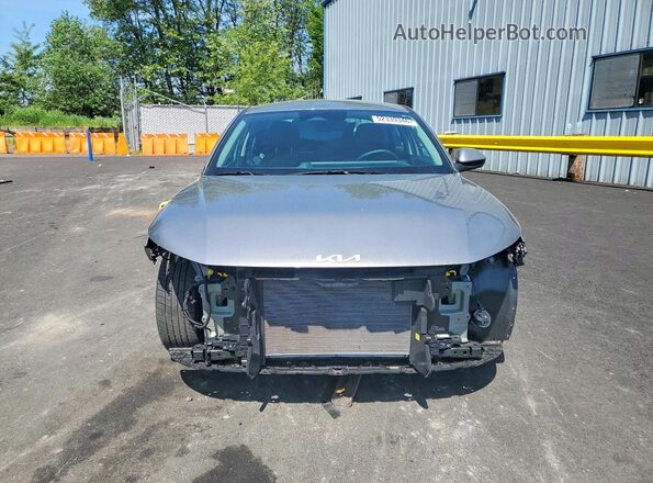 3KPFU4DE6SE085111 2025 KIA K4 Серый Вид спереди