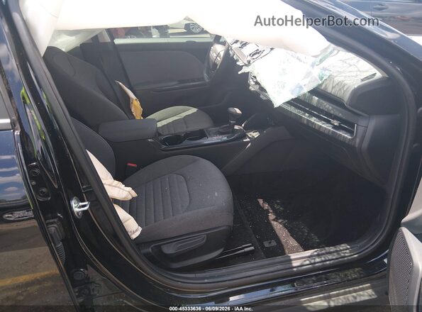 3KPFU4DE6SE121475 2025 KIA K4 Black წინა სალონის ხედი
