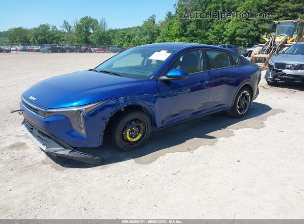 3KPFU4DE9SE229864 2025 KIA K4 Blue Առջևի ձախ երեք քառորդ տեսարան