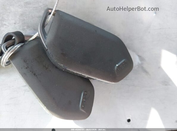 3KPFU4DE9SE229864 2025 KIA K4 Blue Առջևի վահանակի տեսք