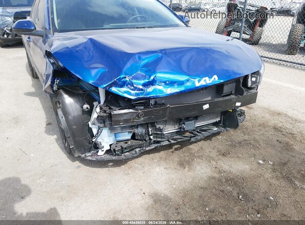 3KPFU4DEXSE205864 2025 KIA K4 Dark Blue Widok z przodu