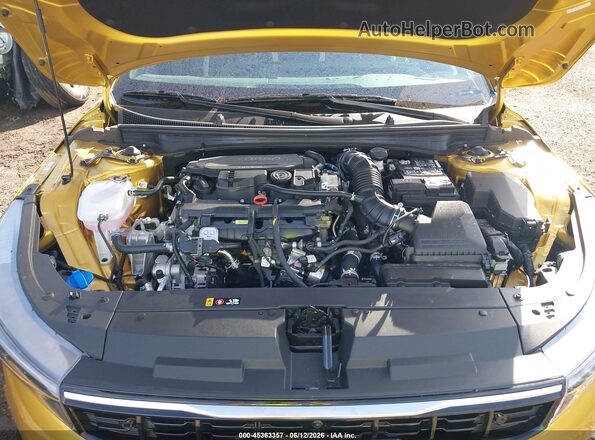 3KPFU5DCXTE287066 2026 KIA K4 Gold Widok z tyłu