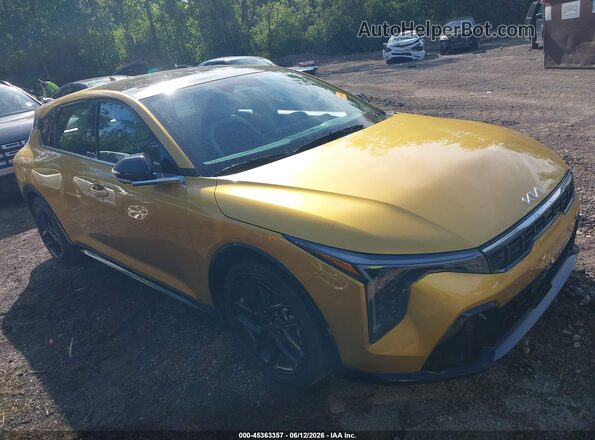 3KPFU5DCXTE287066 2026 KIA K4 Gold Widok wnętrza z tyłu