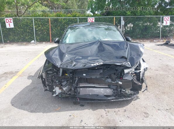 3KPFW4DC7SE206186 2025 KIA K4 Black Vista del cuadro de instrumentos