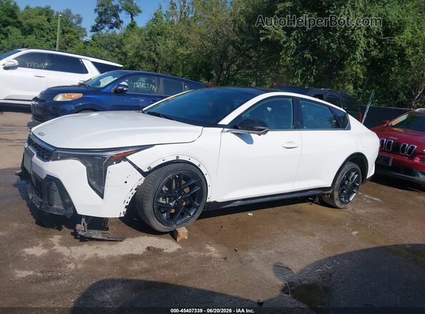 3KPFW4DCXSE102503 2025 KIA K4 White Widok wnętrza 360 stopni