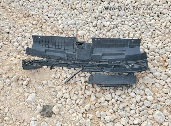 3KPFW4DE2SE067666 2025 KIA K4 Черный Вид подкапотного пространства