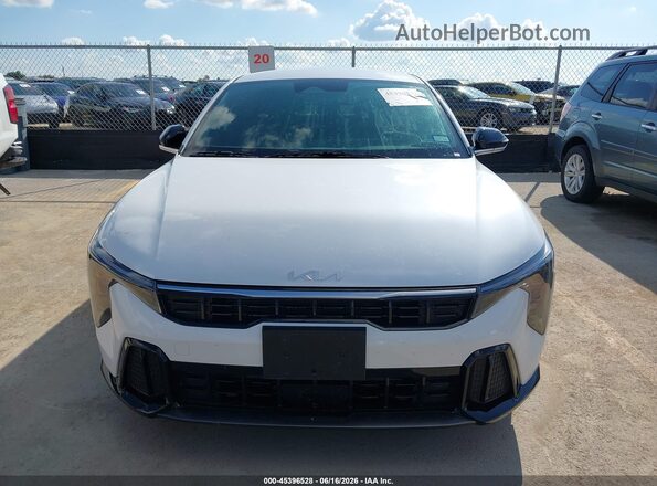 3KPFW4DE2SE103338 2025 KIA K4 White Вид щитка приладів