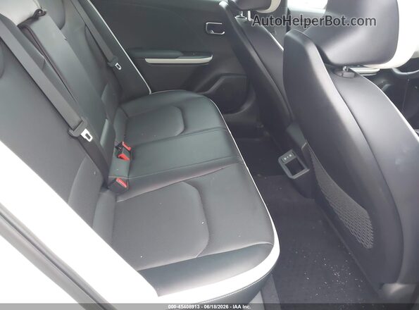 3KPFW4DE2SE225519 2025 KIA K4 Green Vista de la etiqueta del VIN