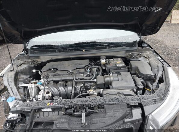 3KPFW4DE5SE040896 2025 KIA K4 Black უკანა ხედი