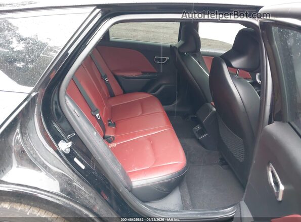 3KPFW4DE5SE040896 2025 KIA K4 Black VIN კოდის სტიკერის ხედი