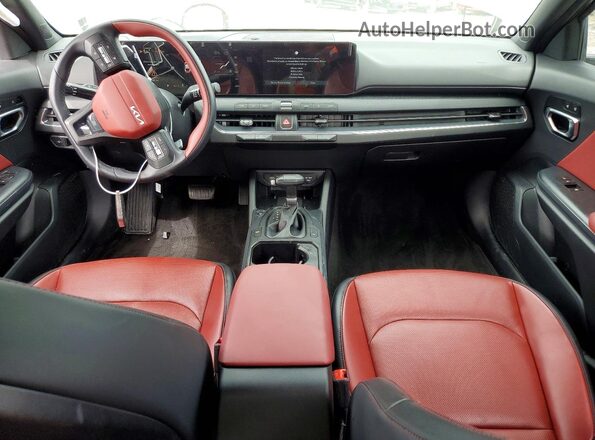 3KPFW4DE6SE047131 2025 KIA K4 Black Вид панелі приладів
