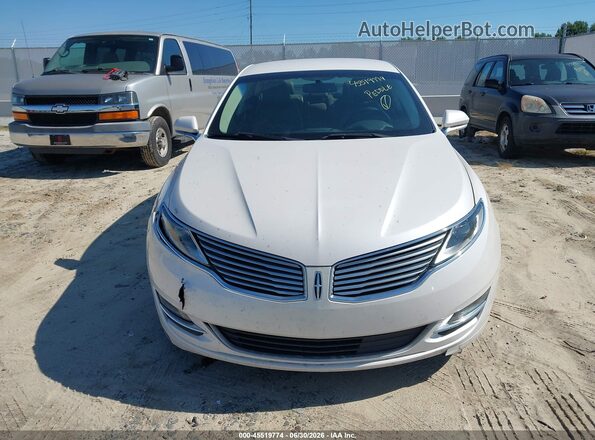 3LN6L2G95GR602660 2016 LINCOLN MKZ White Вид задньої частини салону