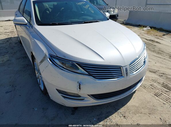 3LN6L2G95GR602660 2016 LINCOLN MKZ White 