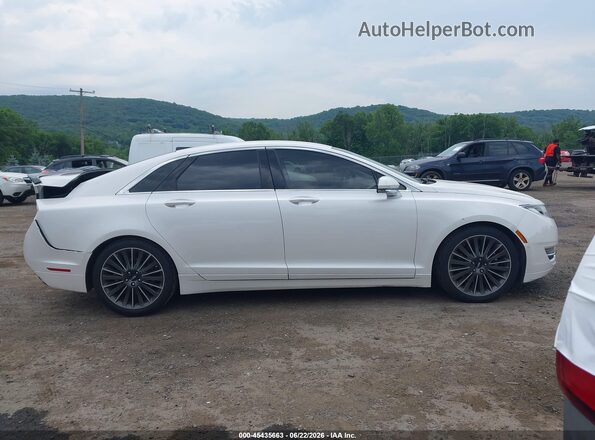 3LN6L2G96GR615949 2016 LINCOLN MKZ White Вид задньої частини салону