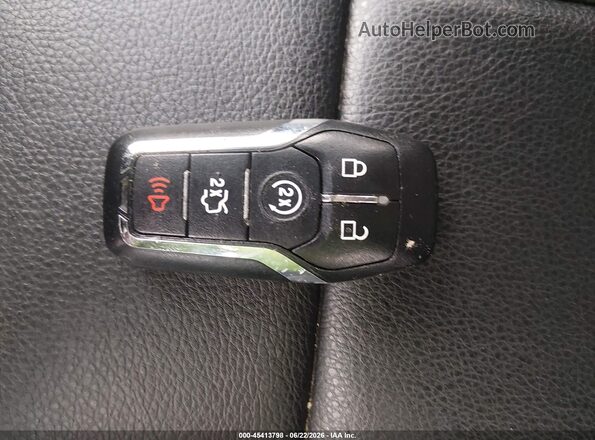 3LN6L2G96GR622965 2016 LINCOLN MKZ Серый Вид панели приборов