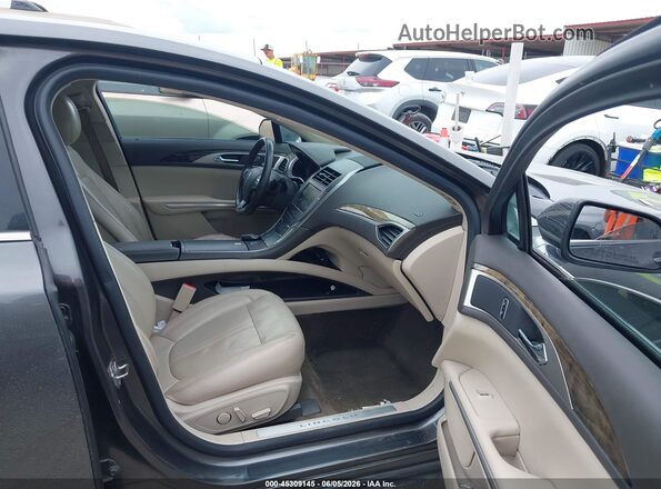 3LN6L2G9XGR620779 2016 LINCOLN MKZ Серый Вид салона спереди