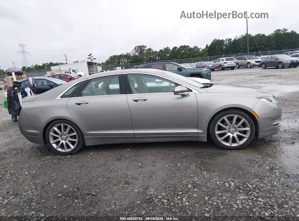 3LN6L2LU3GR601503 2016 LINCOLN MKZ HYBRID Beige Սալոնի հետևի տեսք