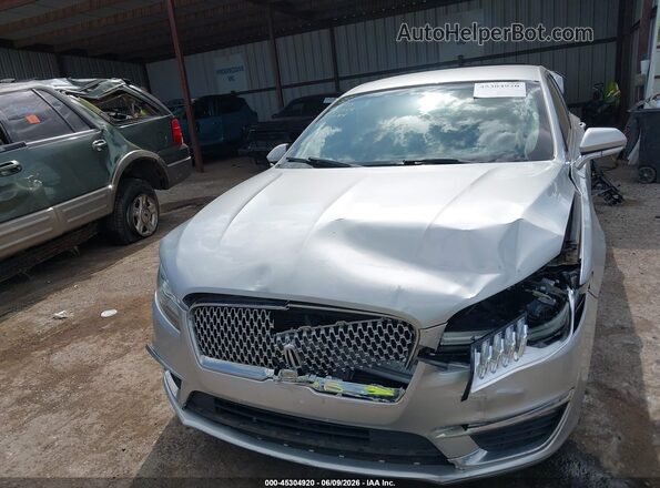 3LN6L5A99HR657494 2017 LINCOLN MKZ Silver Vista del salpicadero