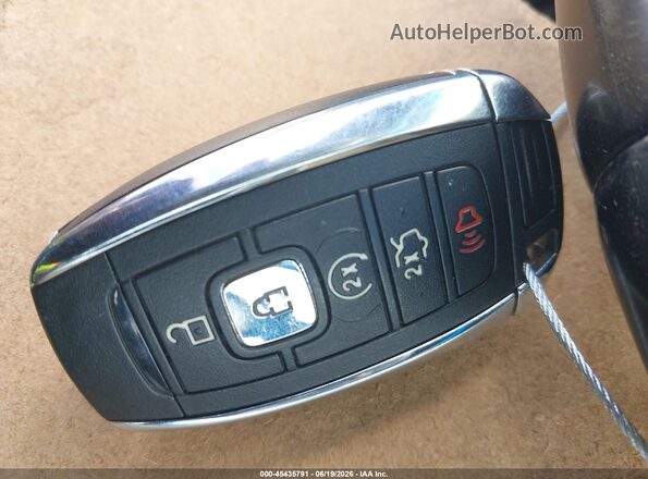 3LN6L5C94JR628813 2018 LINCOLN MKZ Серый Вид панели приборов