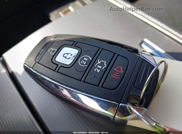 3LN6L5D95HR632877 2017 LINCOLN MKZ Silver Առջևի վահանակի տեսք