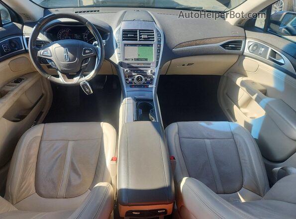 3LN6L5F94LR601660 2020 LINCOLN MKZ Black Dashboard view