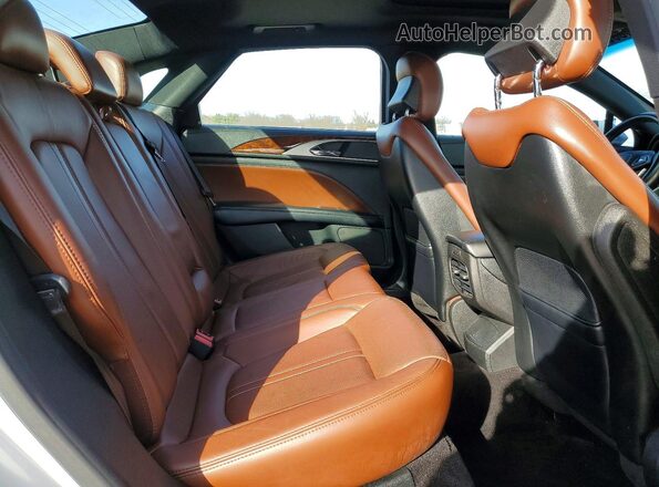 3LN6L5F95HR600606 2017 LINCOLN MKZ Белый Вид задних сидений
