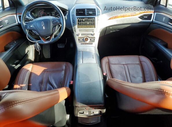 3LN6L5F95HR600606 2017 LINCOLN MKZ Белый Вид панели приборов