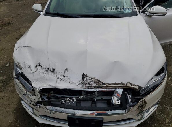 3LN6L5F95LR606429 2020 LINCOLN MKZ White Rear interior view