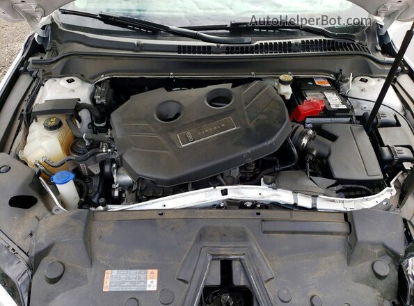 3LN6L5F99LR612430 2020 LINCOLN MKZ White Вид задньої частини салону