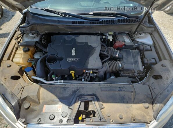 3LN6L5FC5HR613982 2017 LINCOLN MKZ Silver Widok wnętrza z tyłu