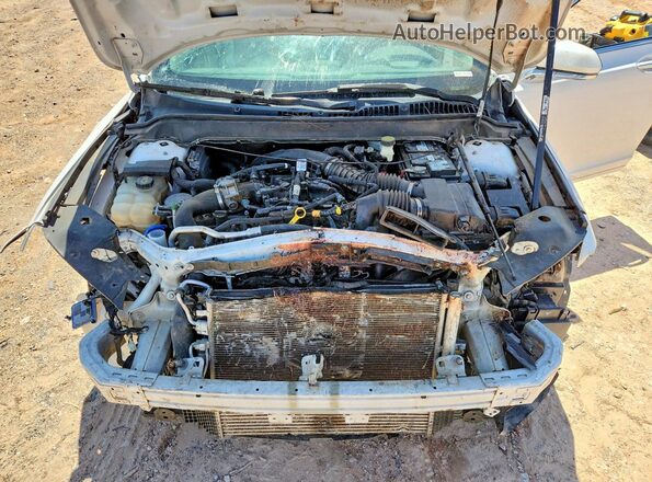 3LN6L5FC5HR624433 2017 LINCOLN MKZ White Вид задньої частини салону